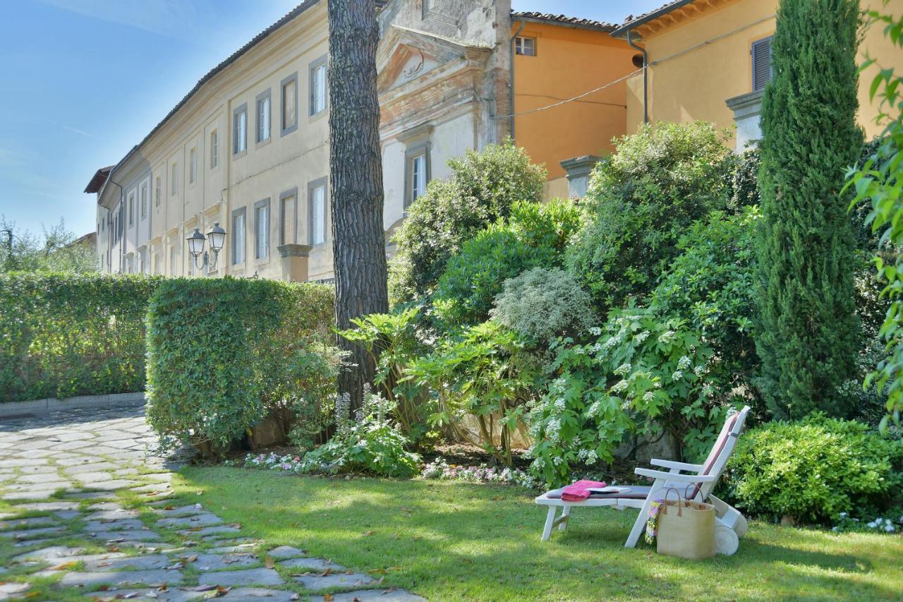 Villa Carlotta Con Piscina Lari ภายนอก รูปภาพ