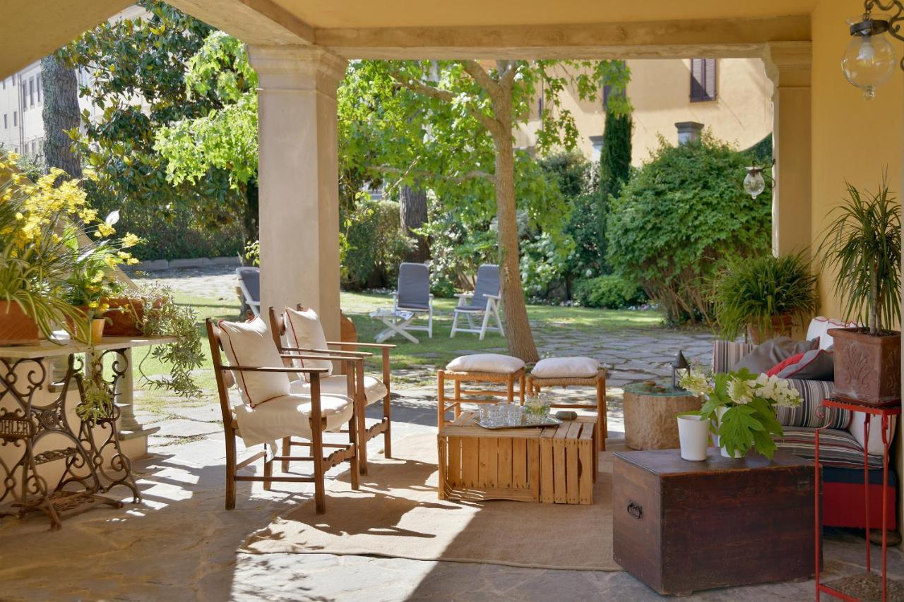 Villa Carlotta Con Piscina Lari ภายนอก รูปภาพ