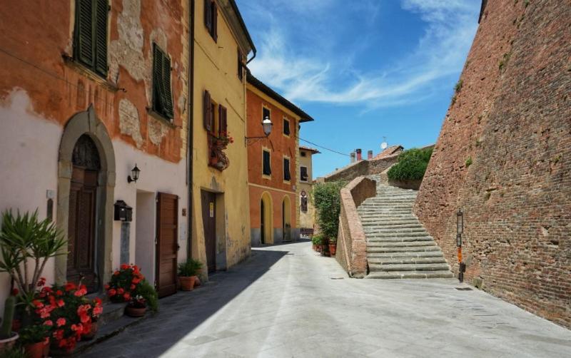 Villa Carlotta Con Piscina Lari ภายนอก รูปภาพ